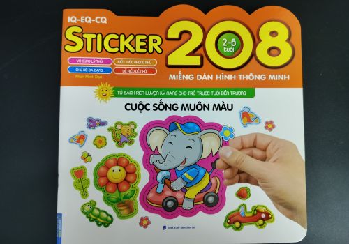 Sách - 208 Sticker Miếng Dán Hình Thông Minh IQ - EQ - CQ (2-6 tuổi) - Cuộc sống muôn màu
