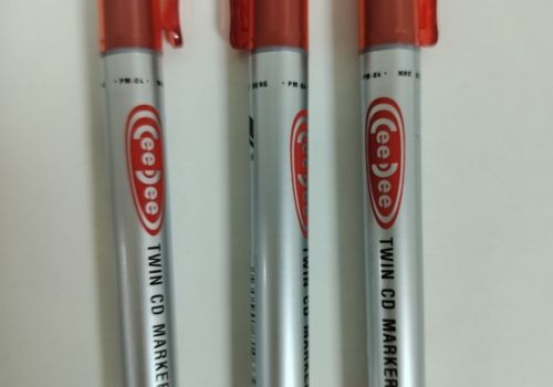 Bút lông dầu đỏ Thiên Long - PM04